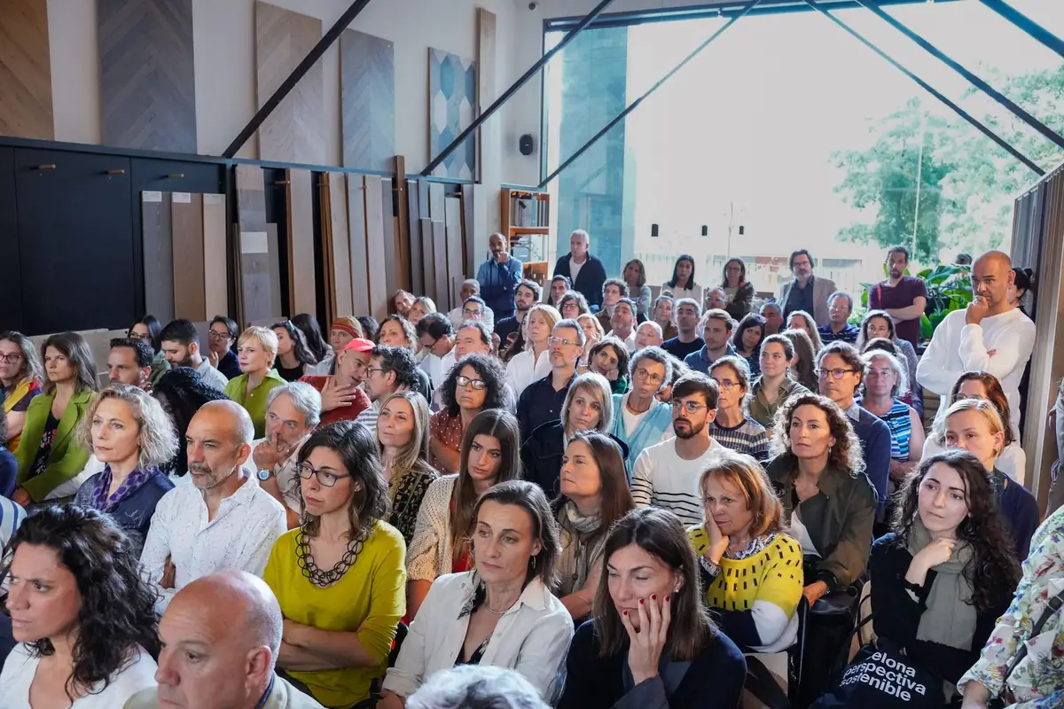 Vista frontal del público que llenó la sala de Matter Barcelona