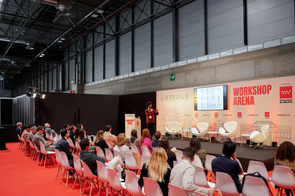 Vista general del Workshop Arena durante la sesión sobre espacios de trabajo