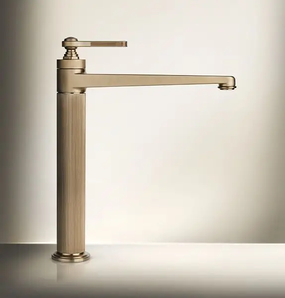 Mezclador alto de lavabo Venti20 con cuerpo estriado, maneta superior y caño largo recto en acabado metálico cepillado cálido