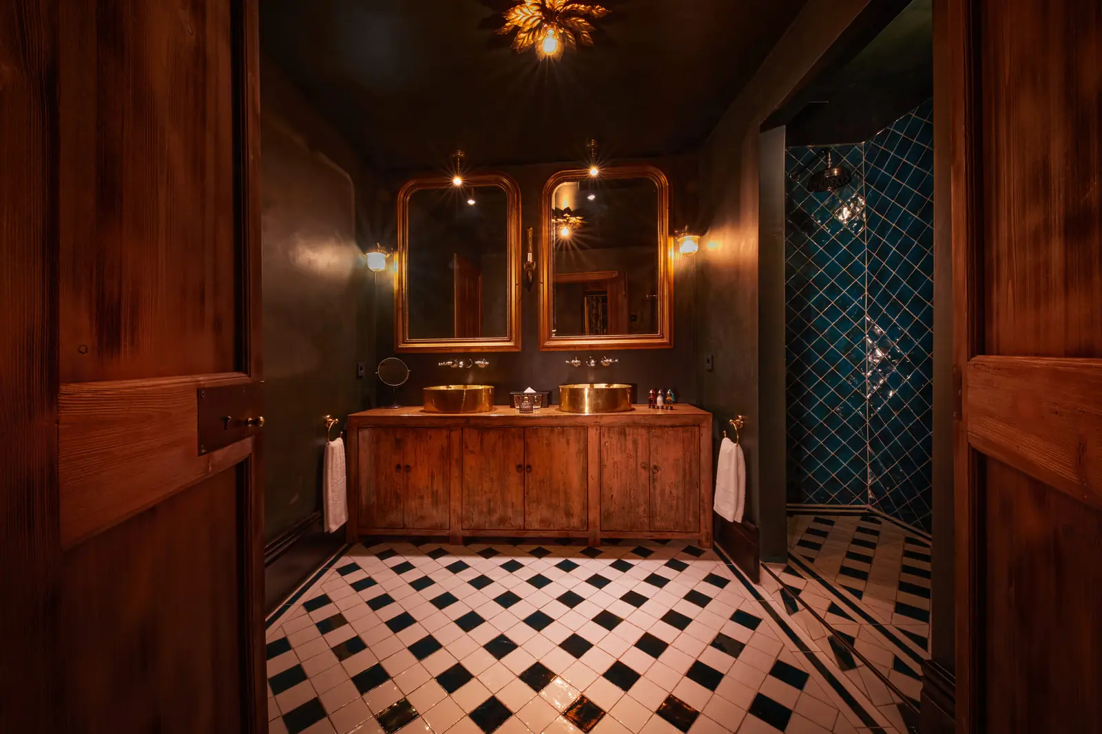 Palma Riad, Pablo Peyra Studio